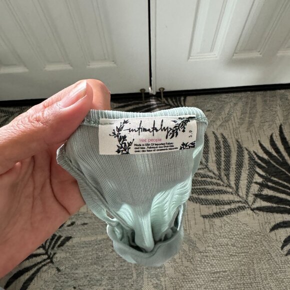 Free People Women's Slinky Slink Olive Green Racerback Tank Top Size Small MINT - Picture 7 of 7